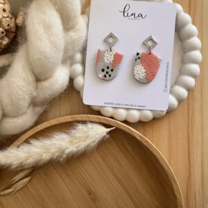 Cora gris rosa